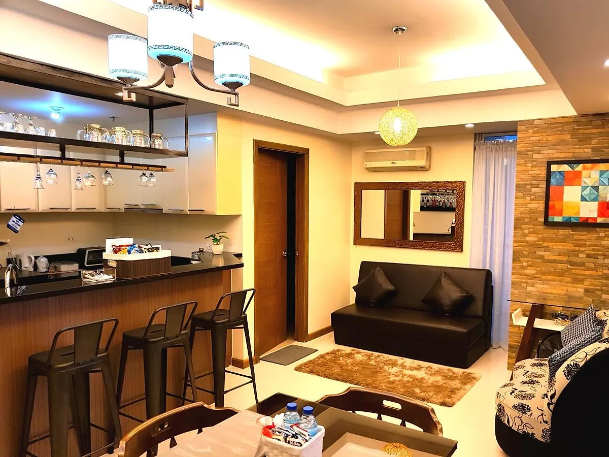 Luckycat Homestay Manila